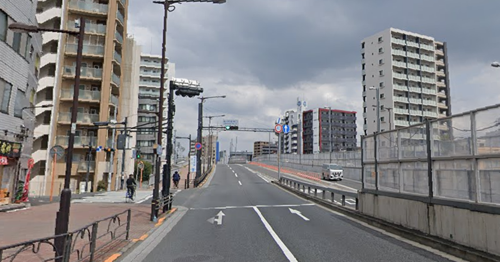 東京都豊島区_2車線道路