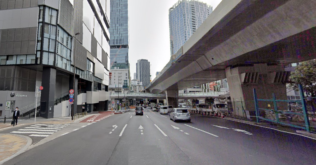 東京都渋谷区_多車線