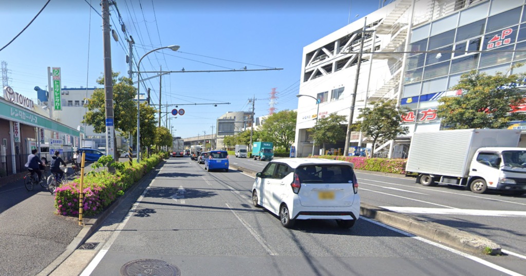 神奈川県横浜市港北区_2車線道路