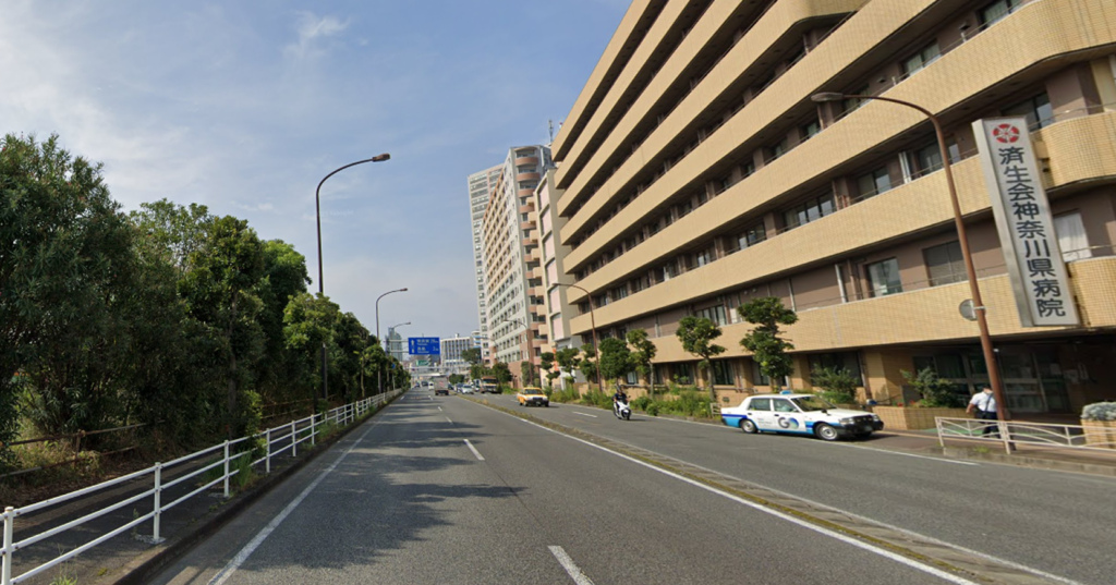 神奈川県横浜市神奈川区_2車線道路