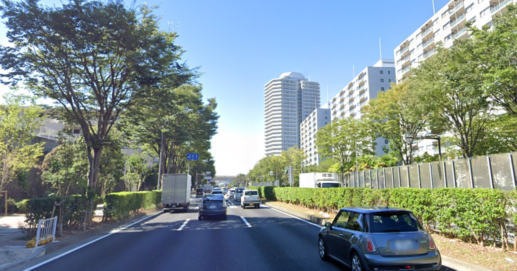 神奈川県横浜市戸塚区_多車線