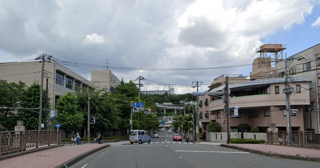 神奈川県横浜市南区_右左折