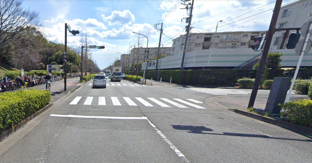 神奈川県横浜市磯子区_右左折